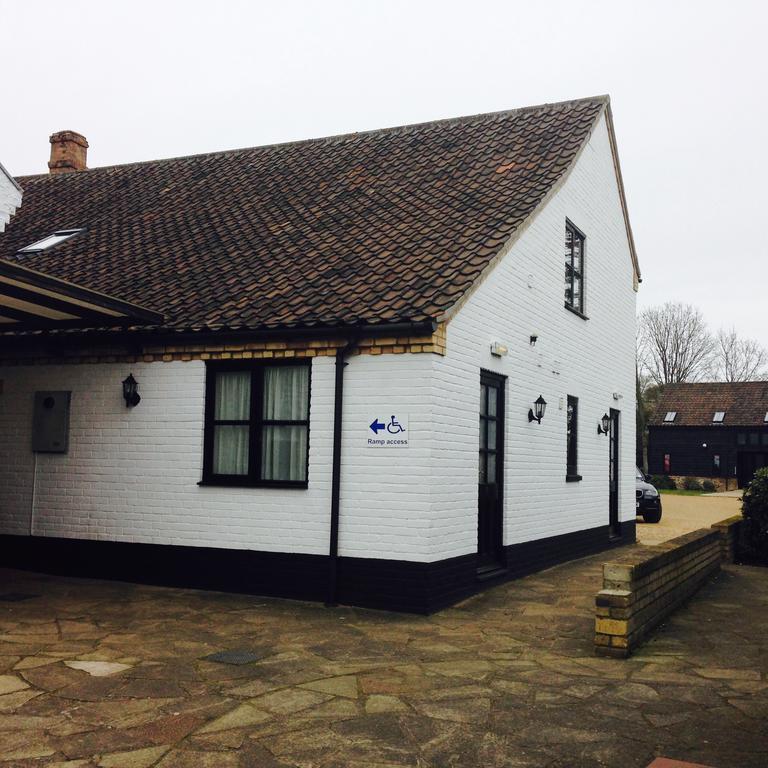 The Swan Inn Hilborough Exterior foto