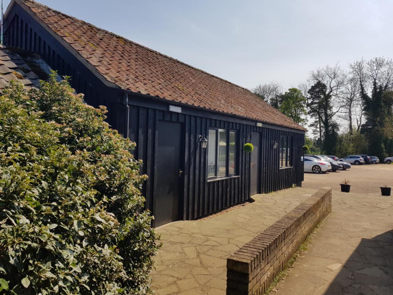 The Swan Inn Hilborough Exterior foto